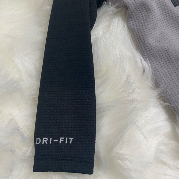 Nike baby long sleeve bodysuit - Picture 6 of 6